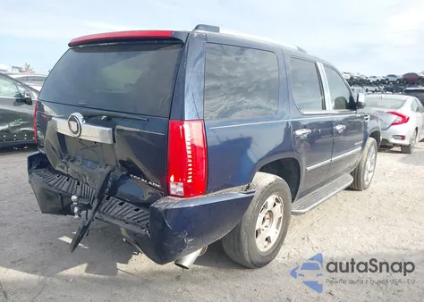 2008 Cadillac Escalade Standard z USA, uszkodzony, nr VIN 1GYEC63858R165626